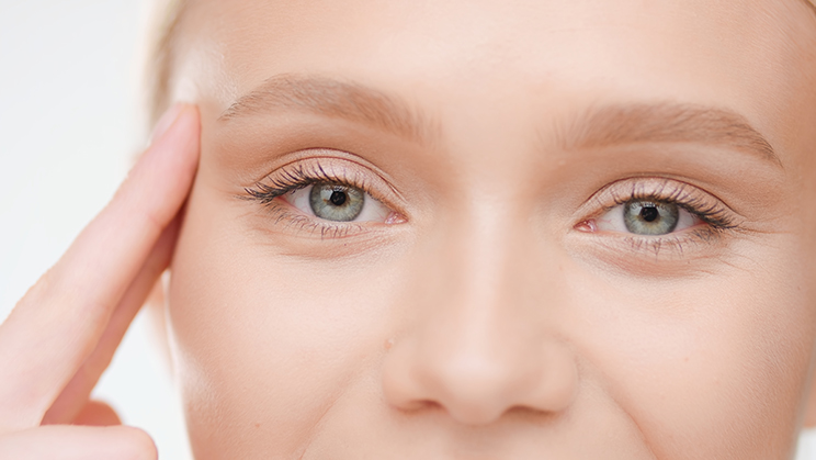 Sagging eyelids - what can help them image 3